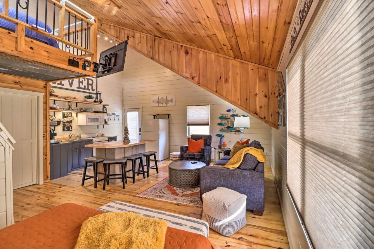 Pet-Friendly Studio With Loft And Mountain Views! Екстер'єр фото