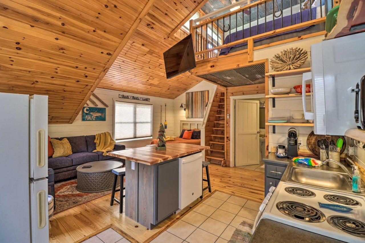 Pet-Friendly Studio With Loft And Mountain Views! Екстер'єр фото