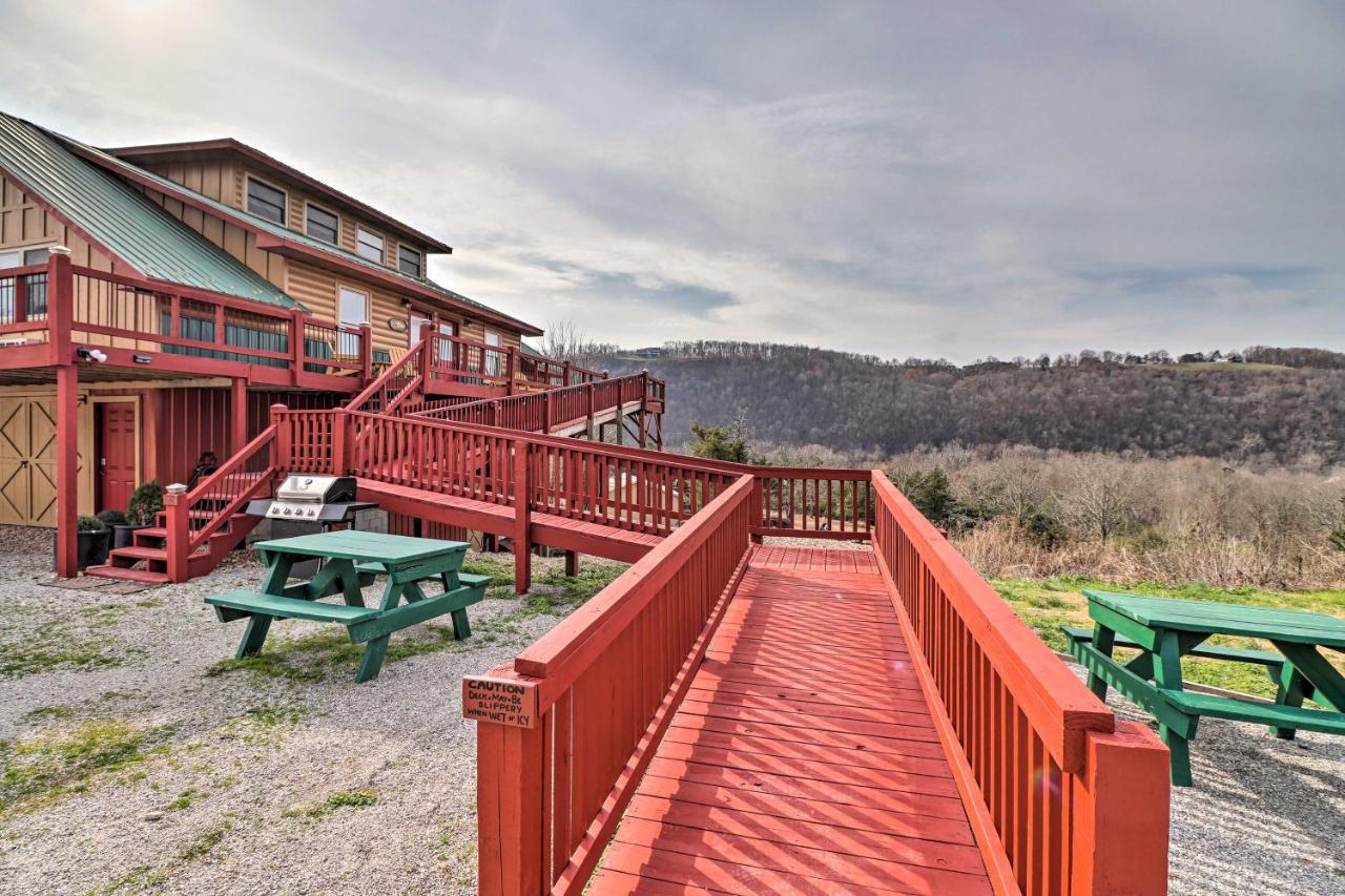 Pet-Friendly Studio With Loft And Mountain Views! Екстер'єр фото